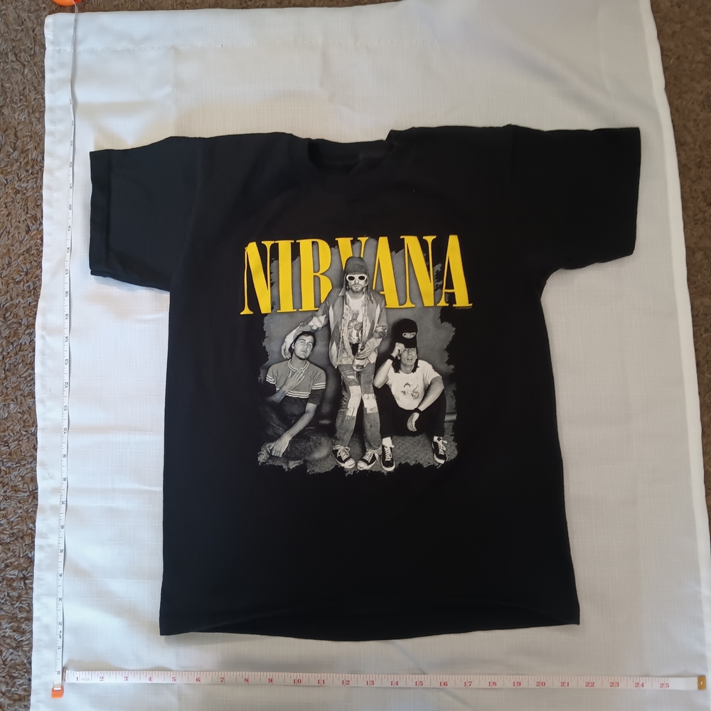 NIRVANA 2000s Black T Shirt Kurt Cobain Dave Grohl Krist Novoselic
